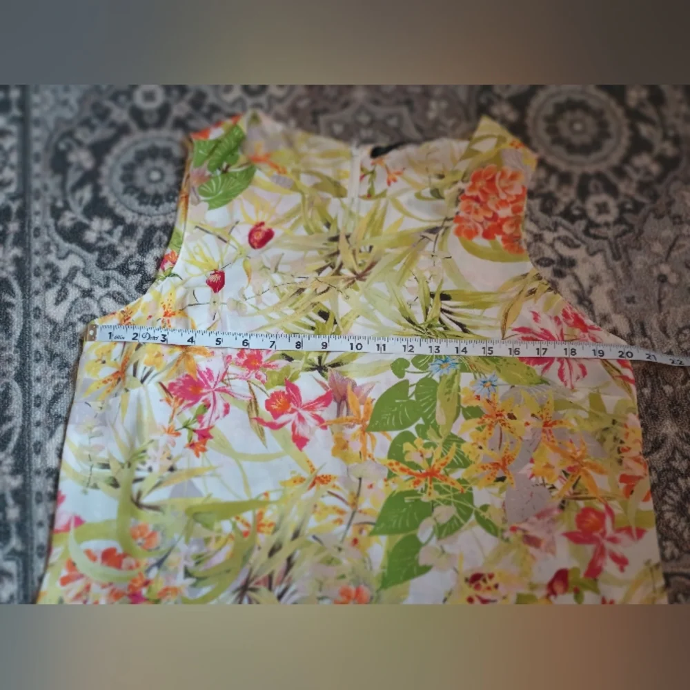 Rose Olive Tropical Floral Sleeveless Blouse Top 1X Green Flowy Office Summer - Picture 8 of 9